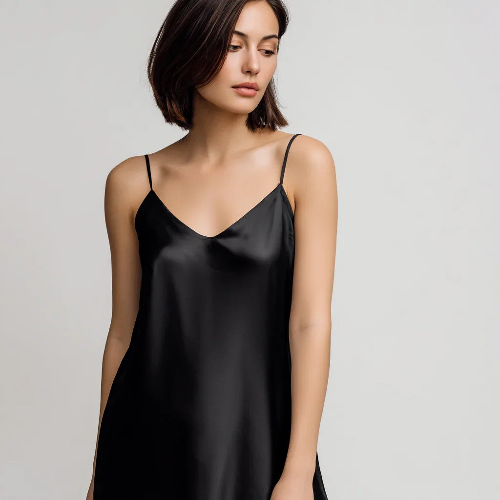 Rochie de noapte din mătase „Negru elegant”